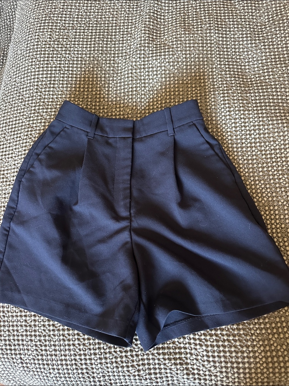 Abercrombie & Fitch Black High-Waist Tailored Women's Shorts